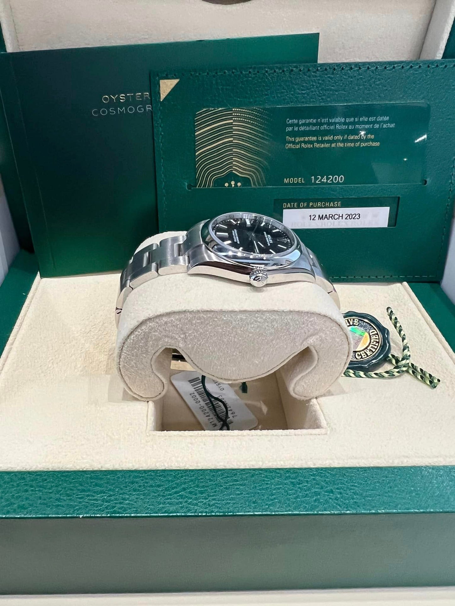 Rolex Oyster Perpetual 124200 Black Dial Box + Papers OP34