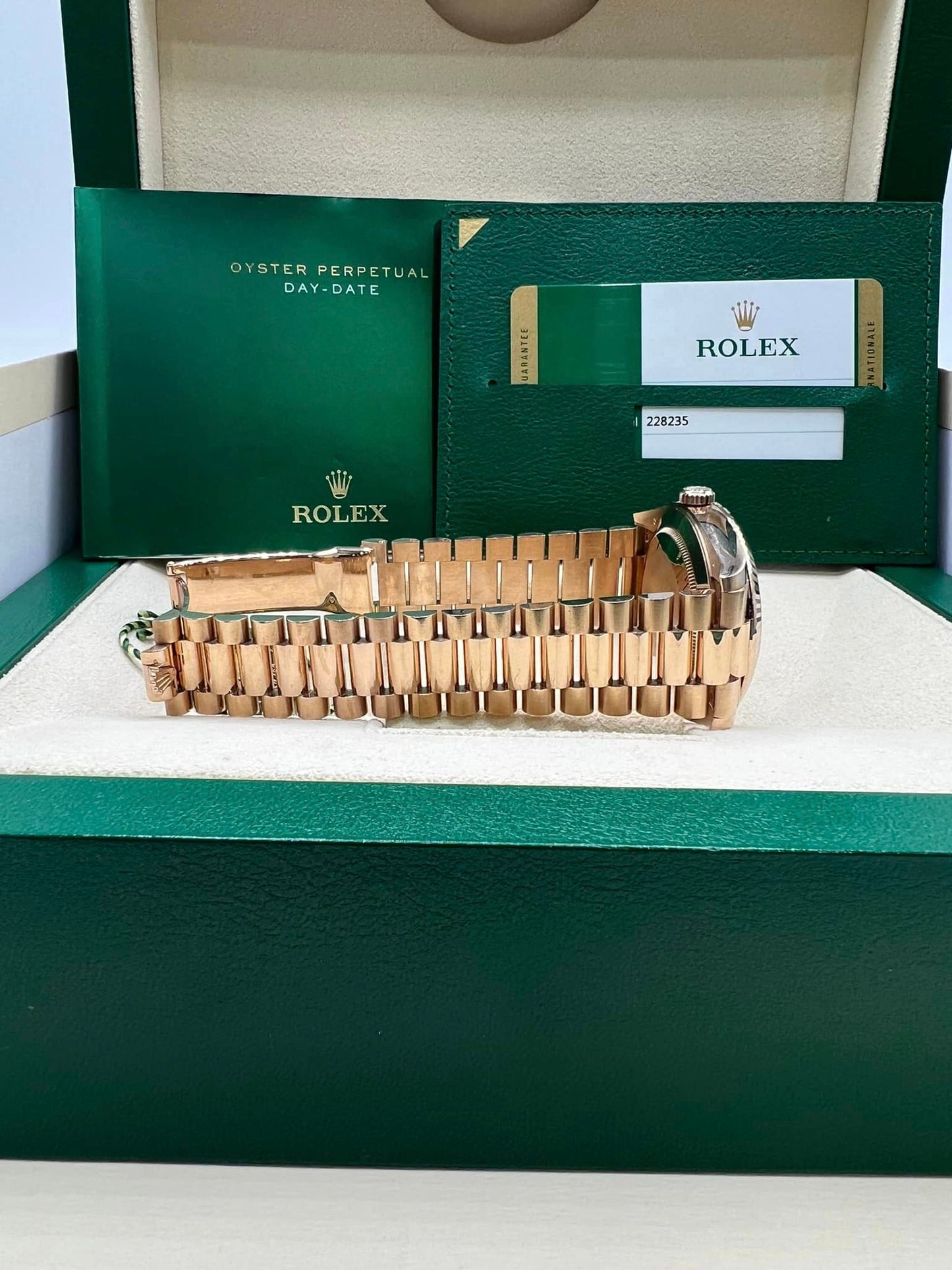 ROLEX Rose Gold Daydate 40 228235 40MM Olive DIAL WITH ROSE GOLD PRESIDENT BRACELET BOX + PAPERS