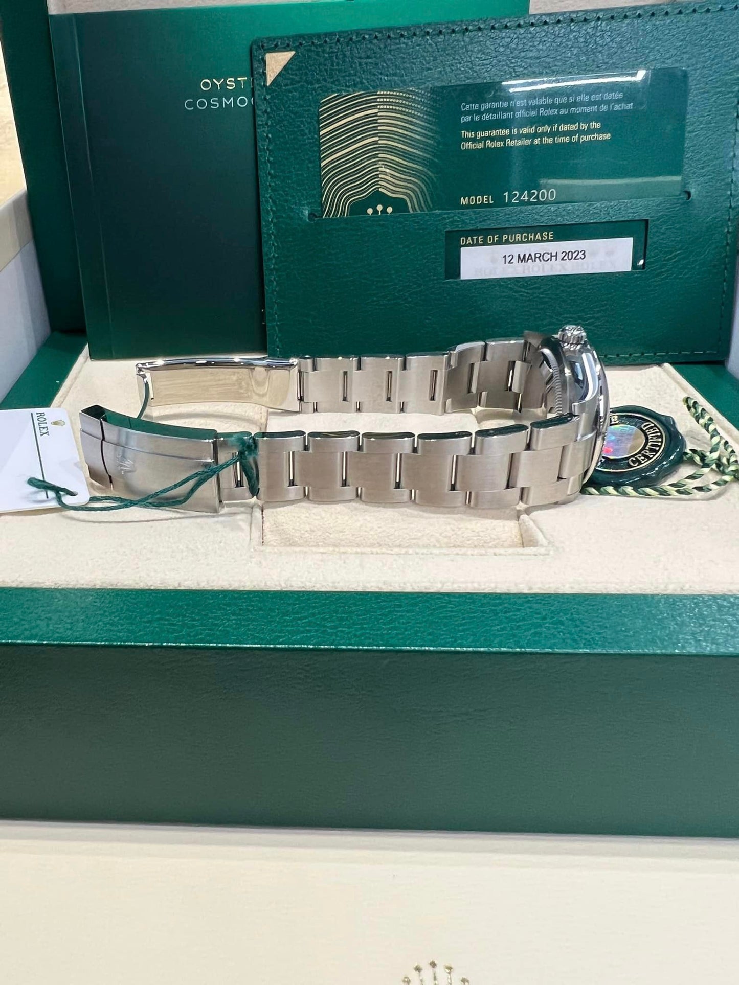 Rolex Oyster Perpetual 124200 Black Dial Box + Papers OP34