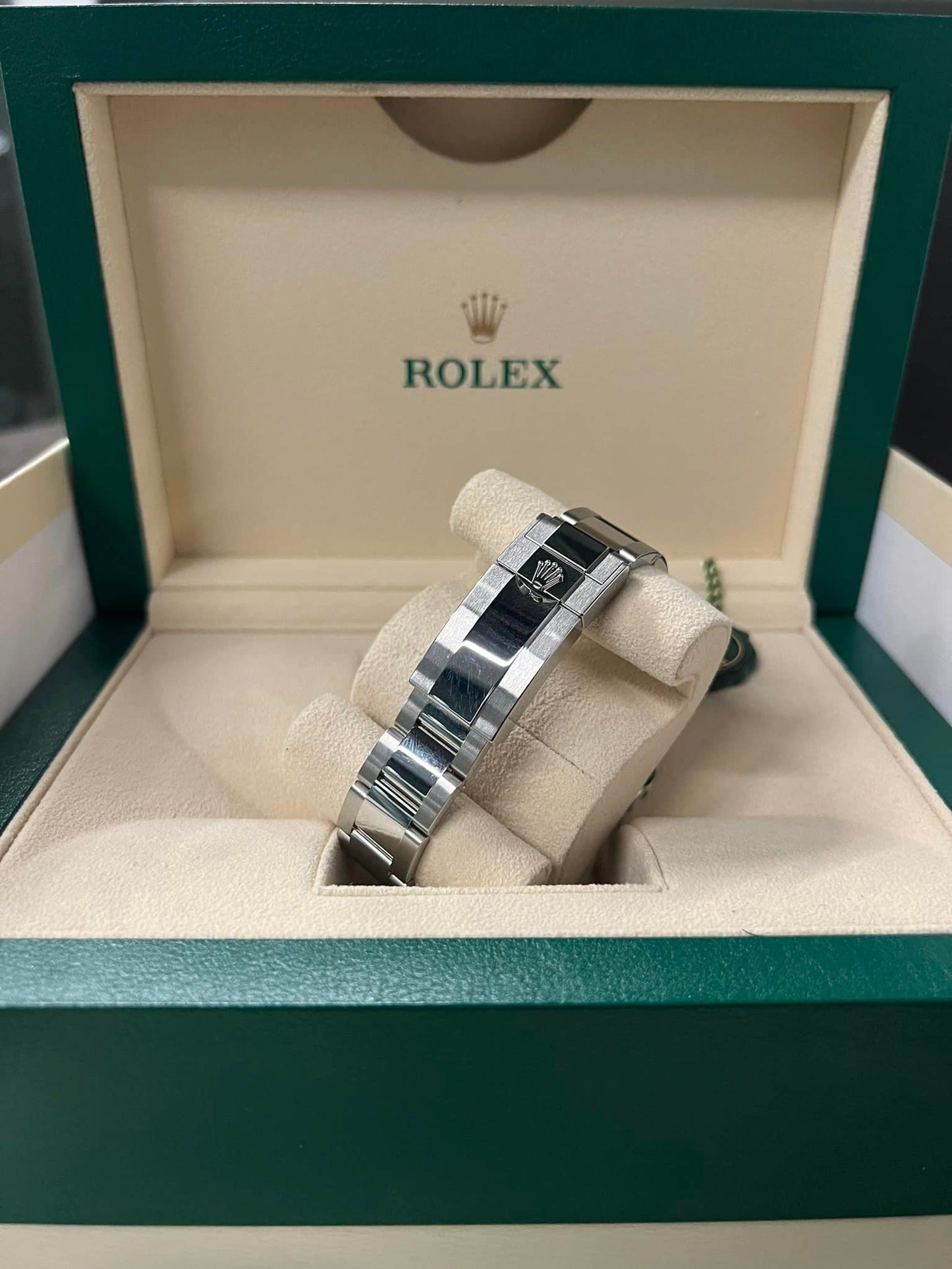 ROLEX Yacht-master 40 126622 Rhodium DIAL WITH OYSTER BRACELET BOX + PAPERS