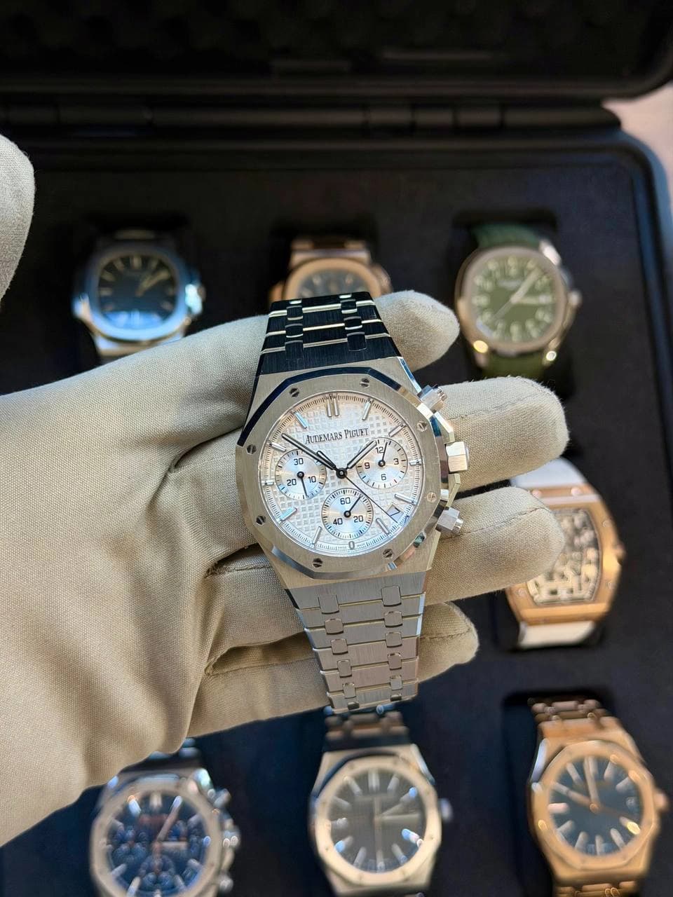 Audemars Piguet Royal Oak Chronograph "White dial"