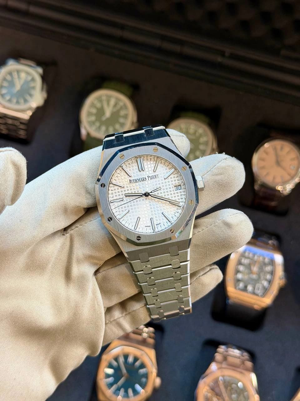 Audemars Piguet Royal Oak Selfwinding "White dial"