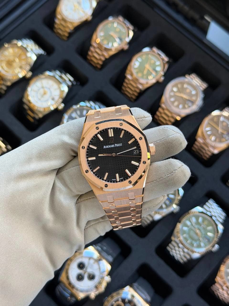 Audemars Piguet Royal Oak Selfwinding "Black dial"