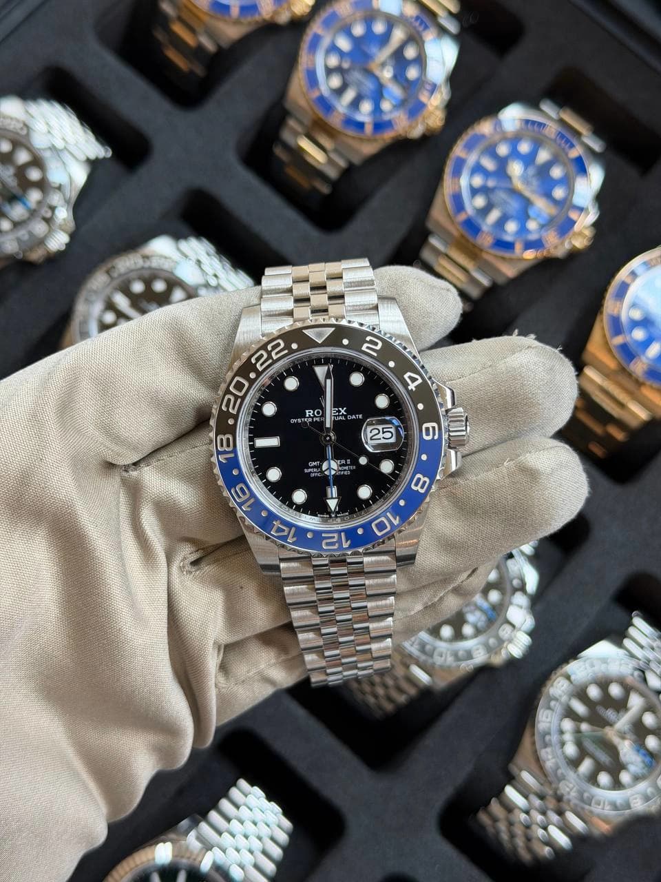 Rolex GMT-Master II "Batgirl"
