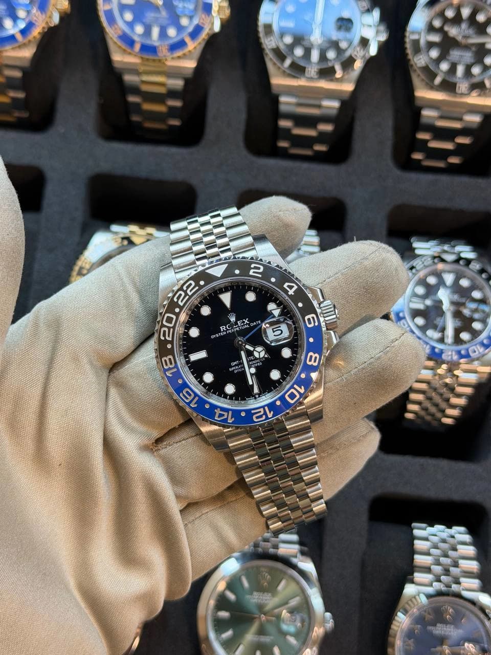 Rolex GMT-Master II "Batgirl"