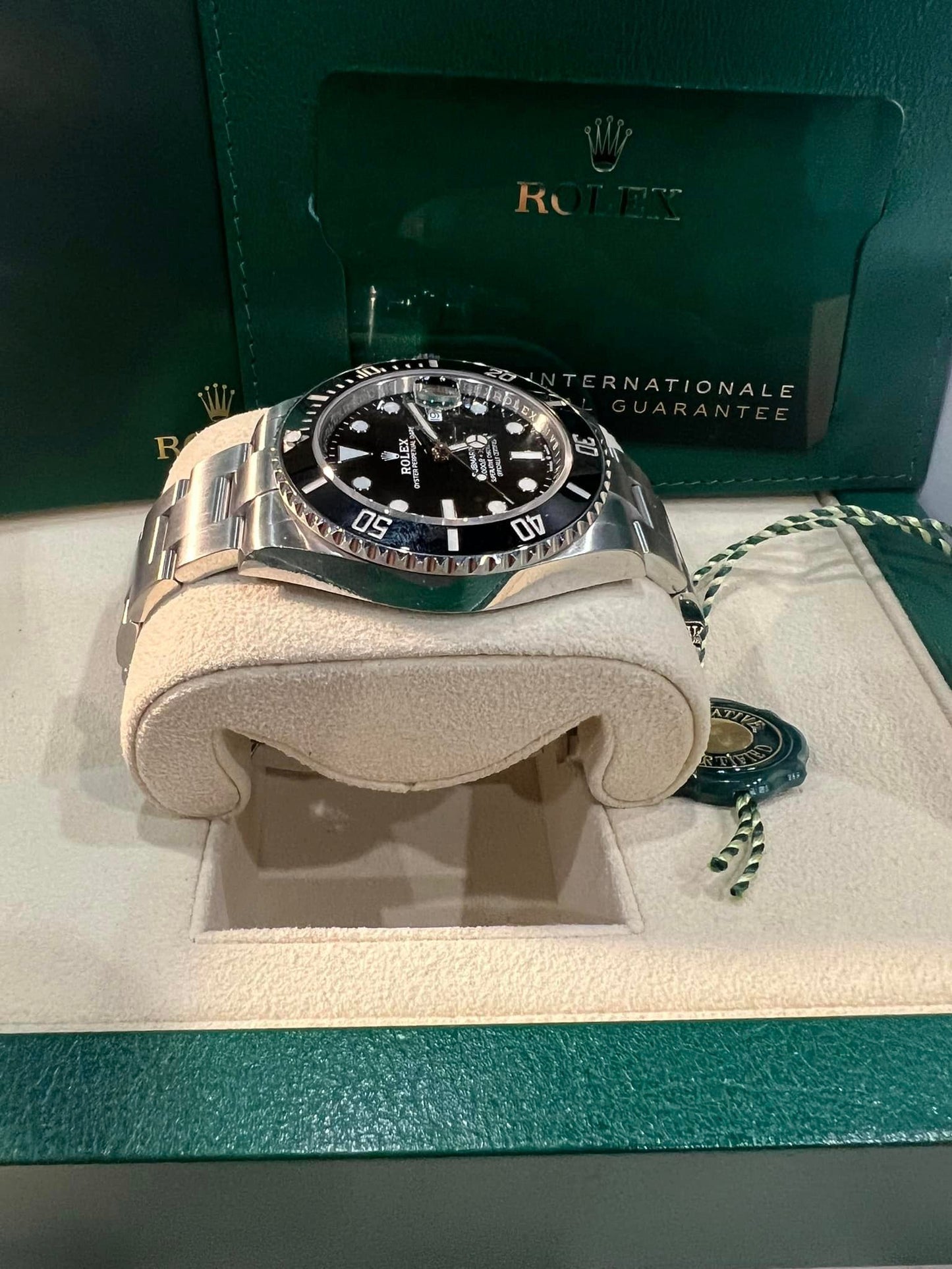 ROLEX SUBMARINER DATE 126610LN 41MM BOX + PAPERS