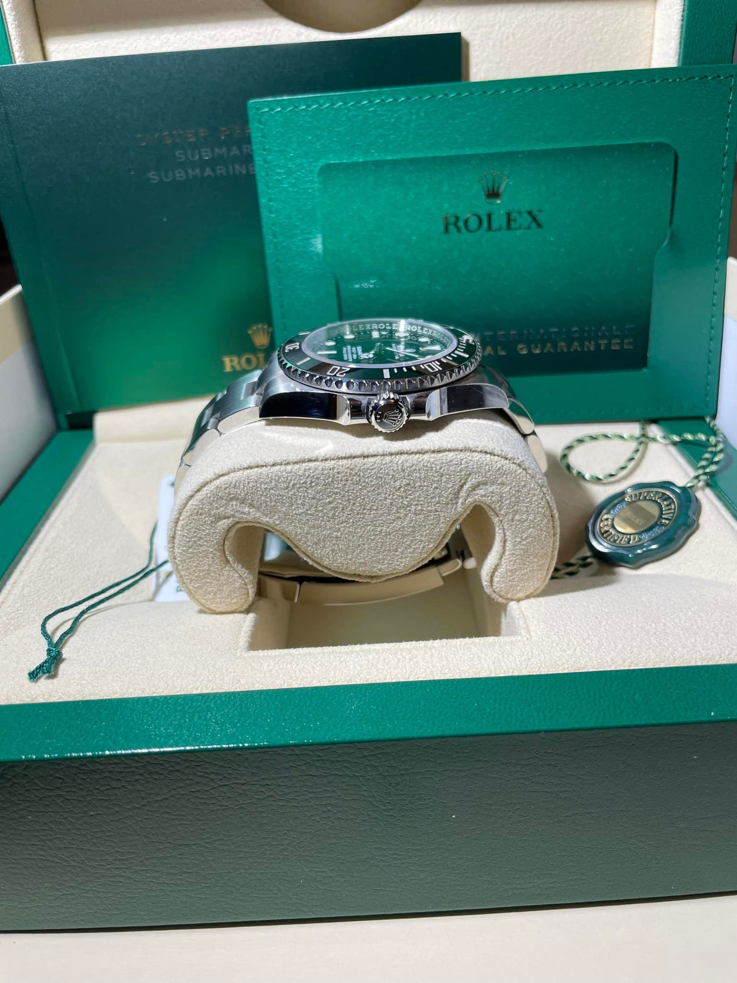 ROLEX SUBMARINER NO DATE 124610LN 41MM BOX + PAPERS