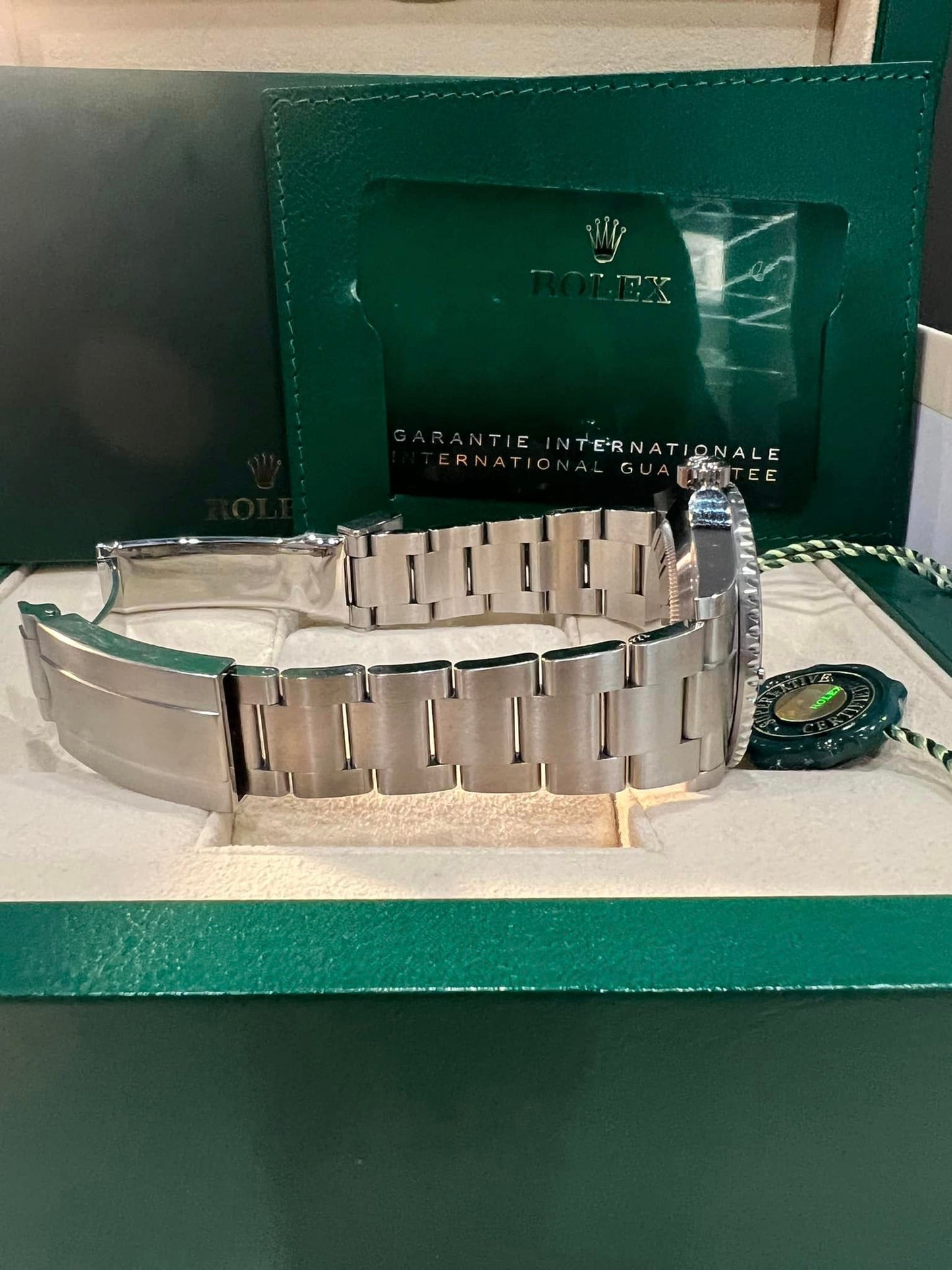ROLEX SUBMARINER DATE 126610LN 41MM BOX + PAPERS